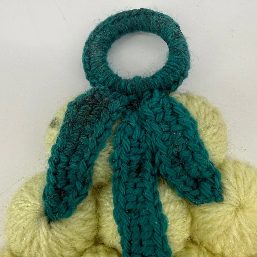 2 Vtg 1950's Handmade Bottlecap Crochet Grapes Potholder Trivet‎ Hot Pad
